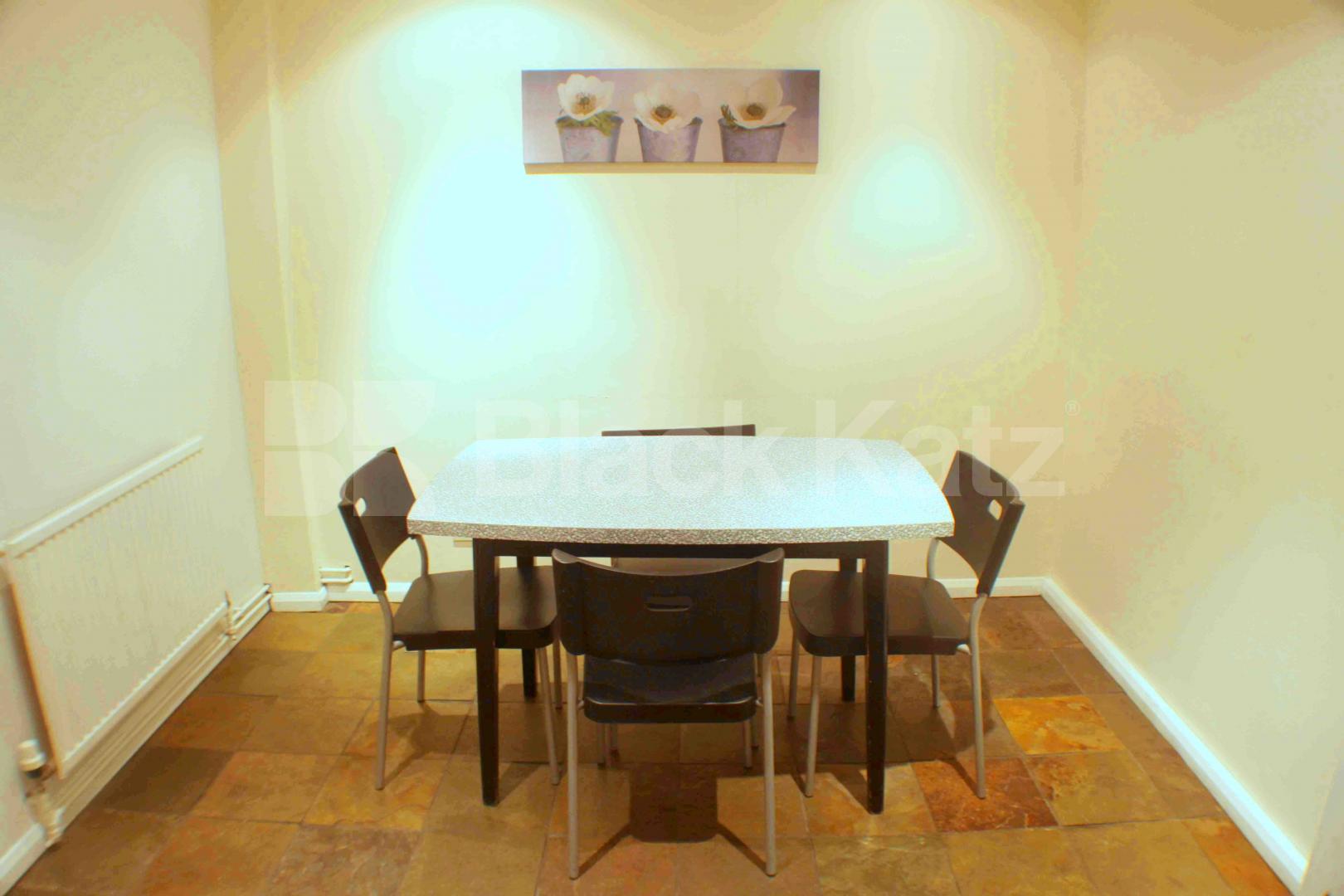 			LET, 3 Bedroom, 1 bath, 1 reception House			 Delverton Road, Kennington